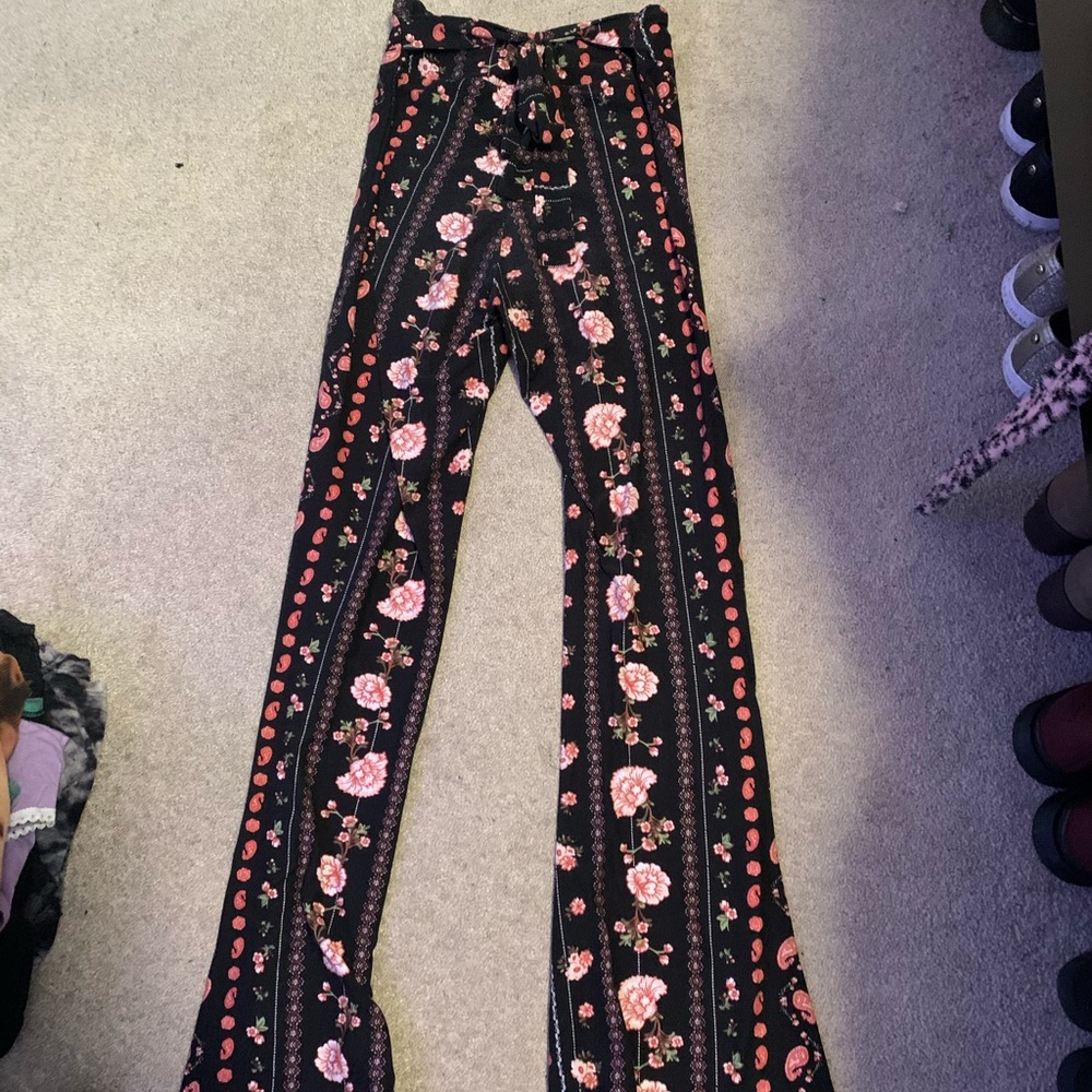 Floral bootcut leggings